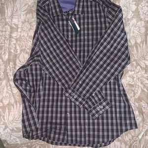 4XT Perry Ellis collared button down long sleeve shirt